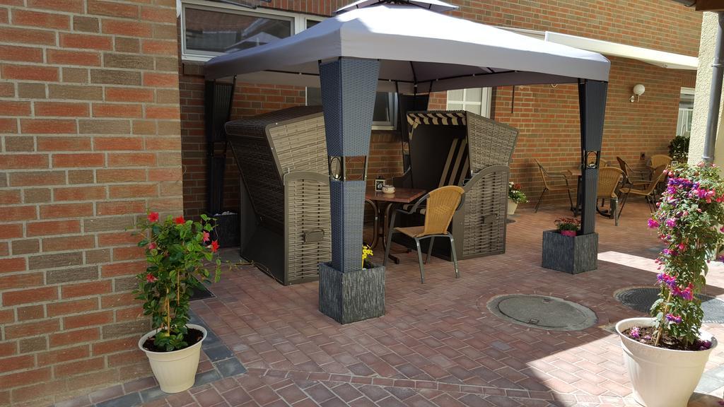 Hotel Drostenhof Garni エセンス エクステリア 写真